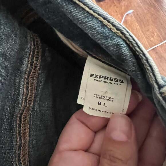 Express Women's Y2K Precision Fit Flare Jeans 8-Long - Picture 2 of 4